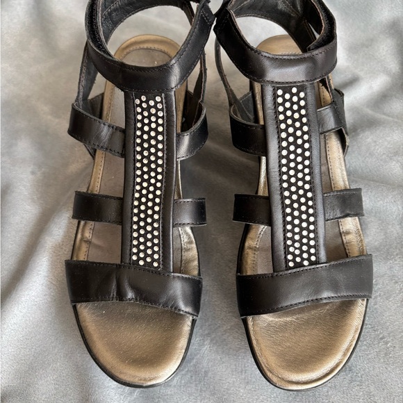 Naot strappy heeled wedge sandals - Picture 4 of 5